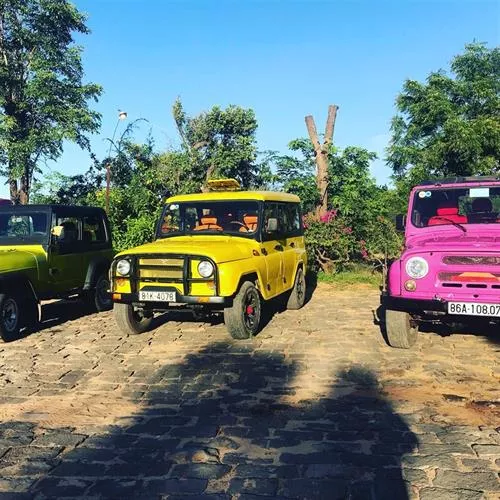 Halong Bay to Yen Tu By Private Car