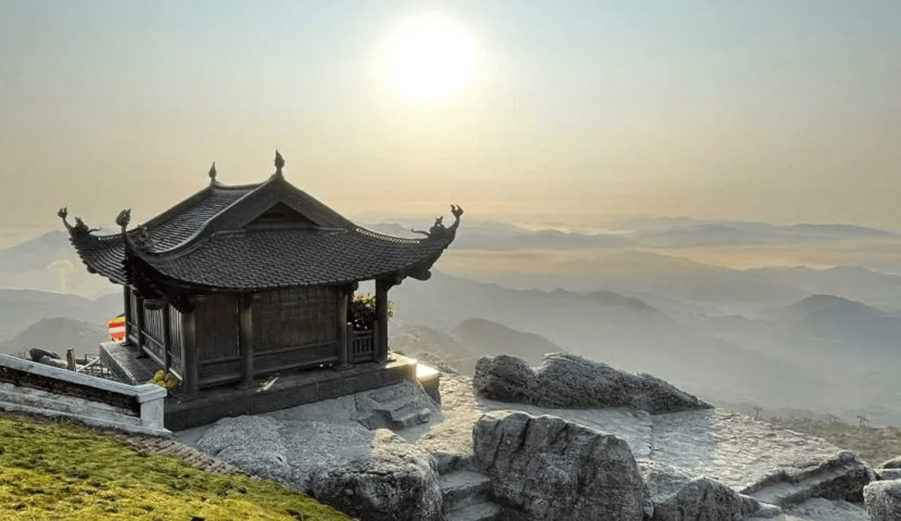 Yen Tu Mountain