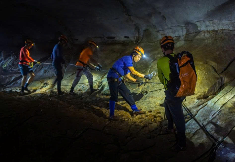 Hung Thoong Exploration 3 Days 2 Nights 