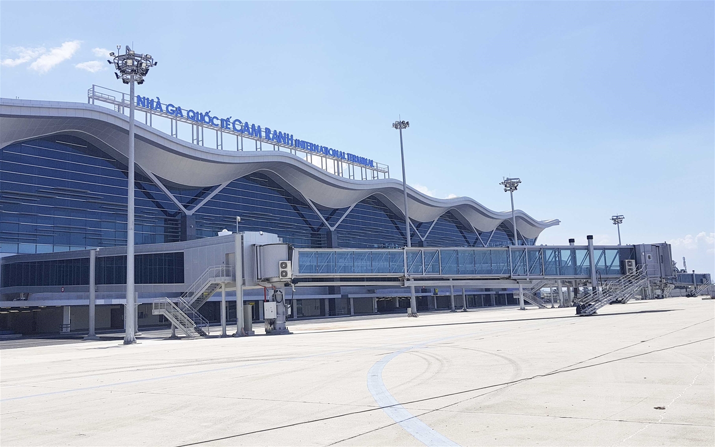 Nha Trang airport to Mui ne private car