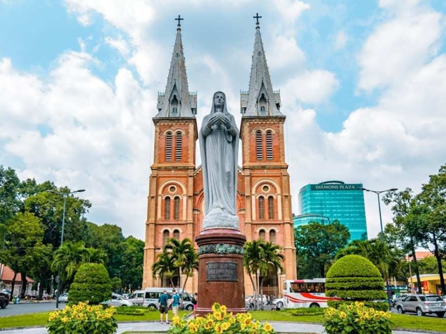 Ho-Chi-Minh-City-Half-Day-Tour-By-Private-Car-1