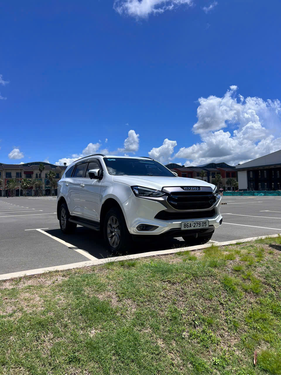 SUV-CAR