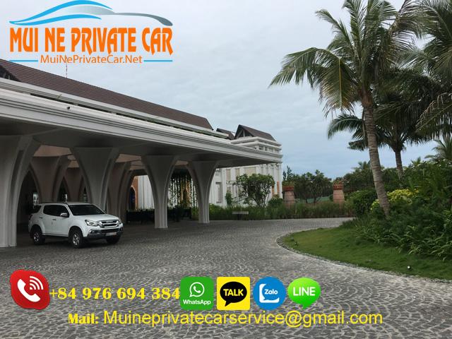The-Car-Pick-up-and-Drop-off-Mui-Ne-Bay-Resort