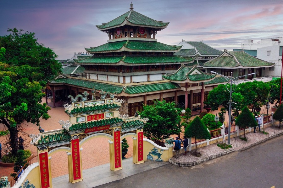 Ba Chua Xu Temple