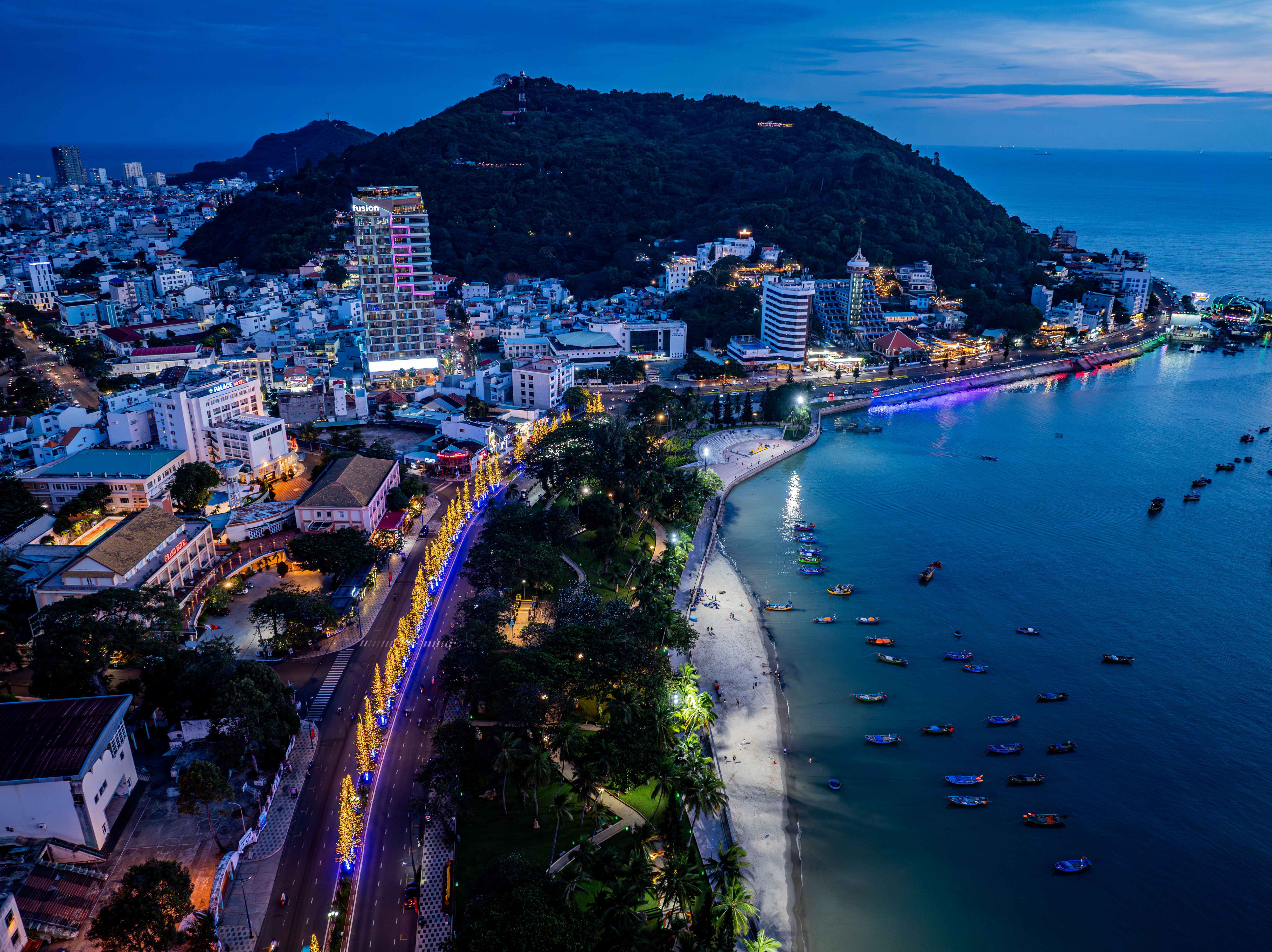 Ca Mau to Vung Tau Private Car