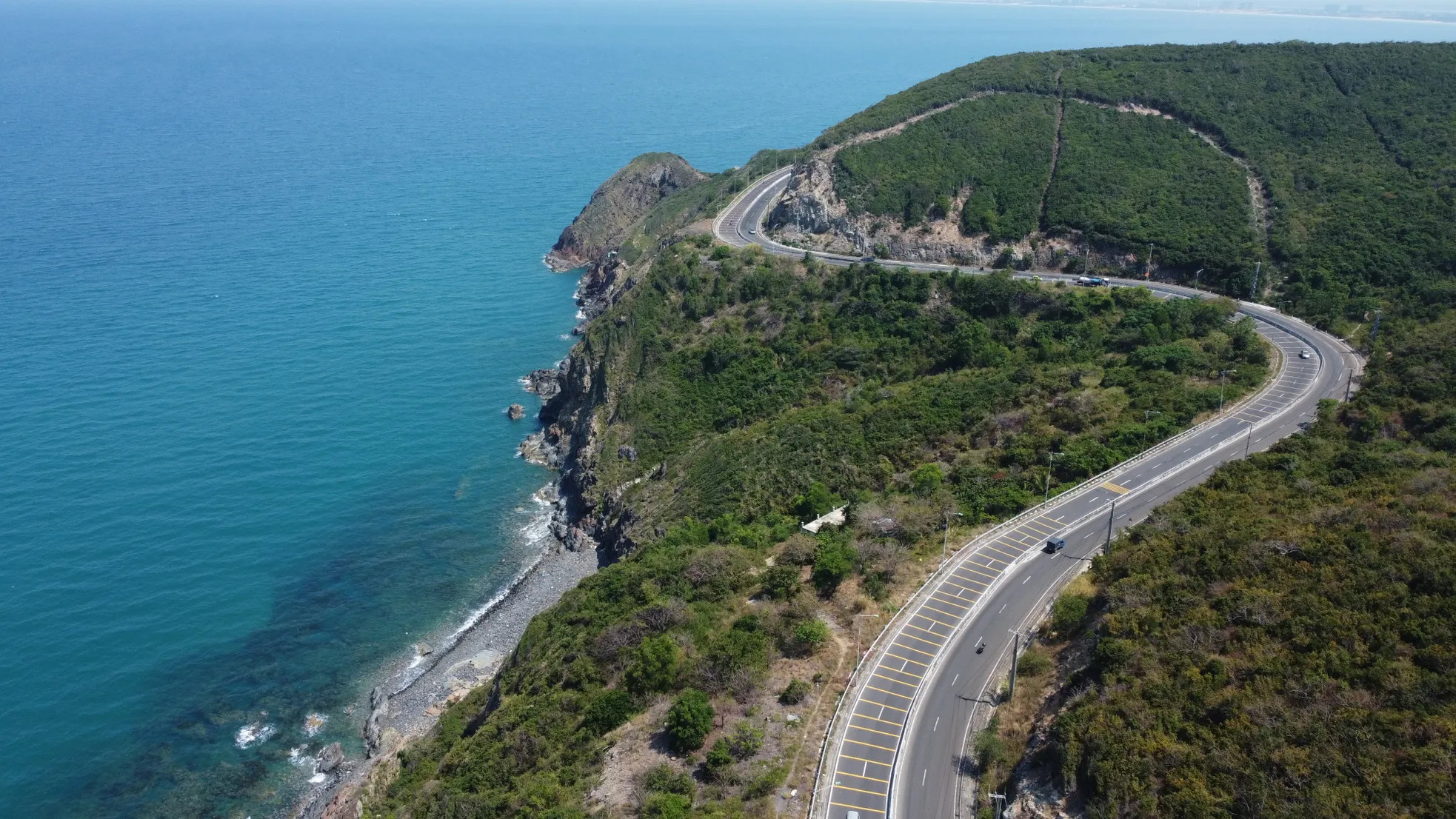 Scenic route from Nha Trang to Zannier Bai San Ho