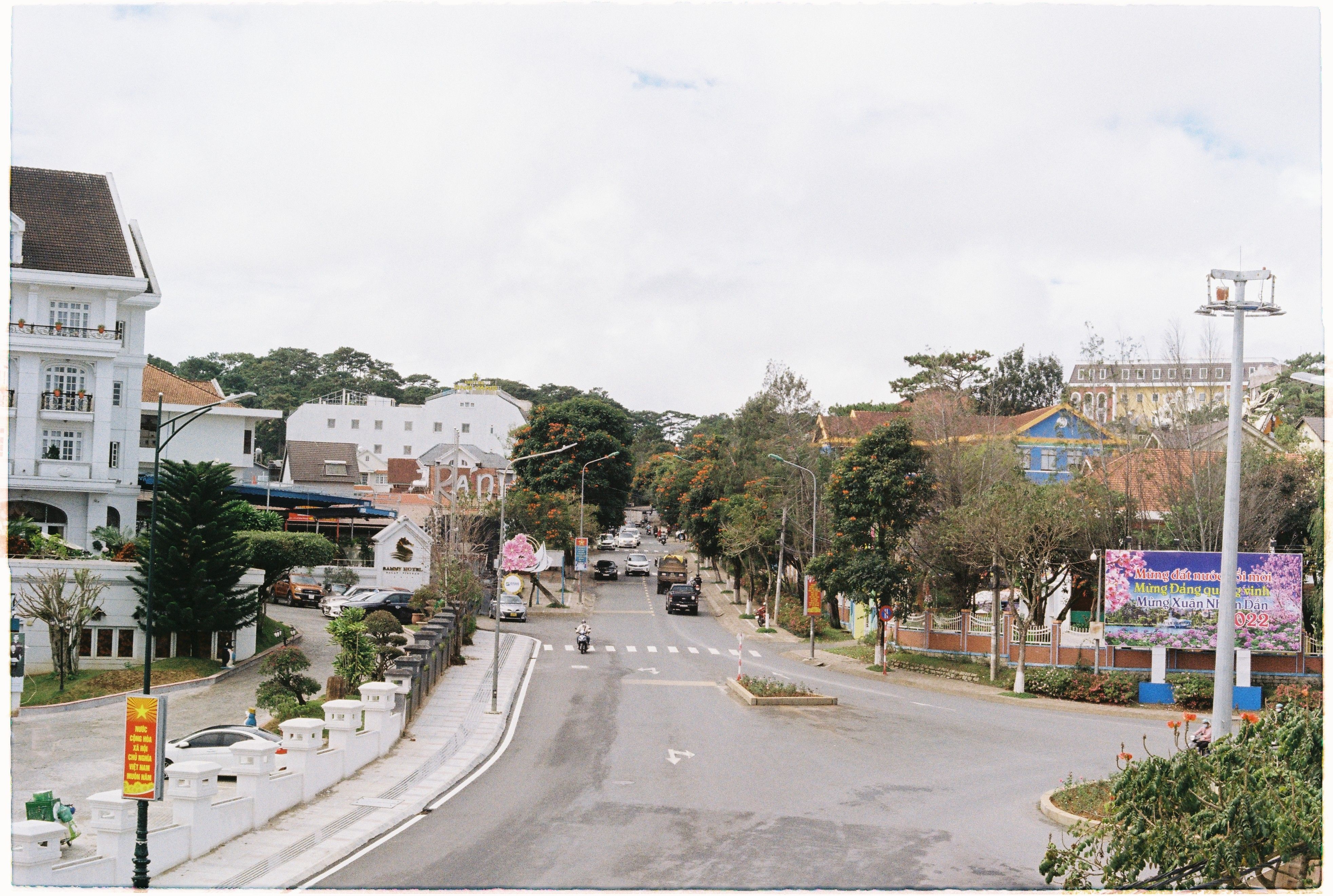 Arrival at hotel near Xuan Huong Lake in Da Lat
