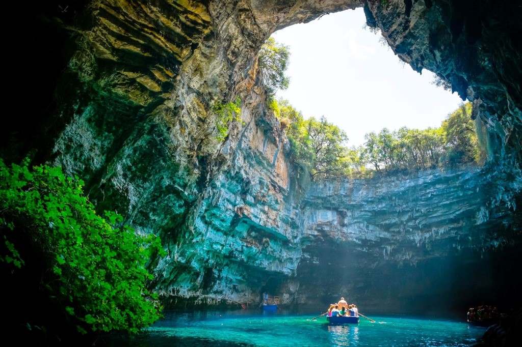 Phong Nha Cave Boat Tour