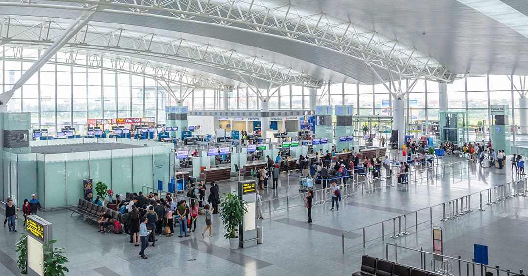 Punctual drop-off at Noi Bai International Airport departure hall