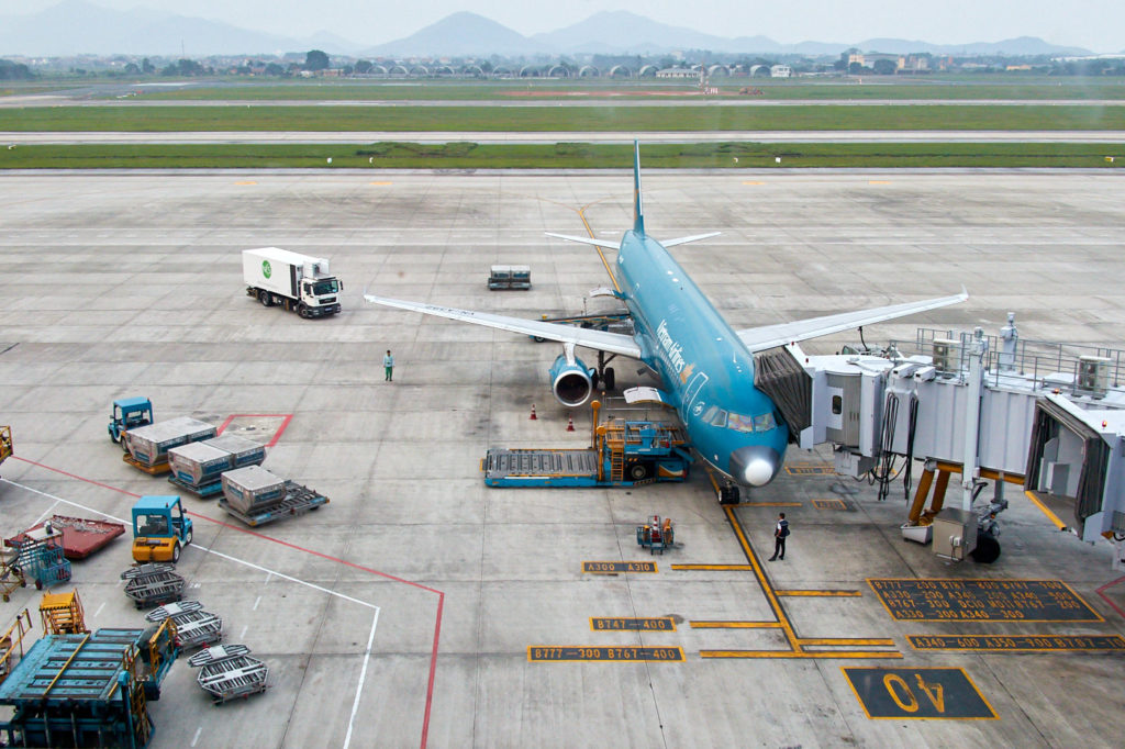 Fast private car transfer from Mai Chau to Noi Bai Airport