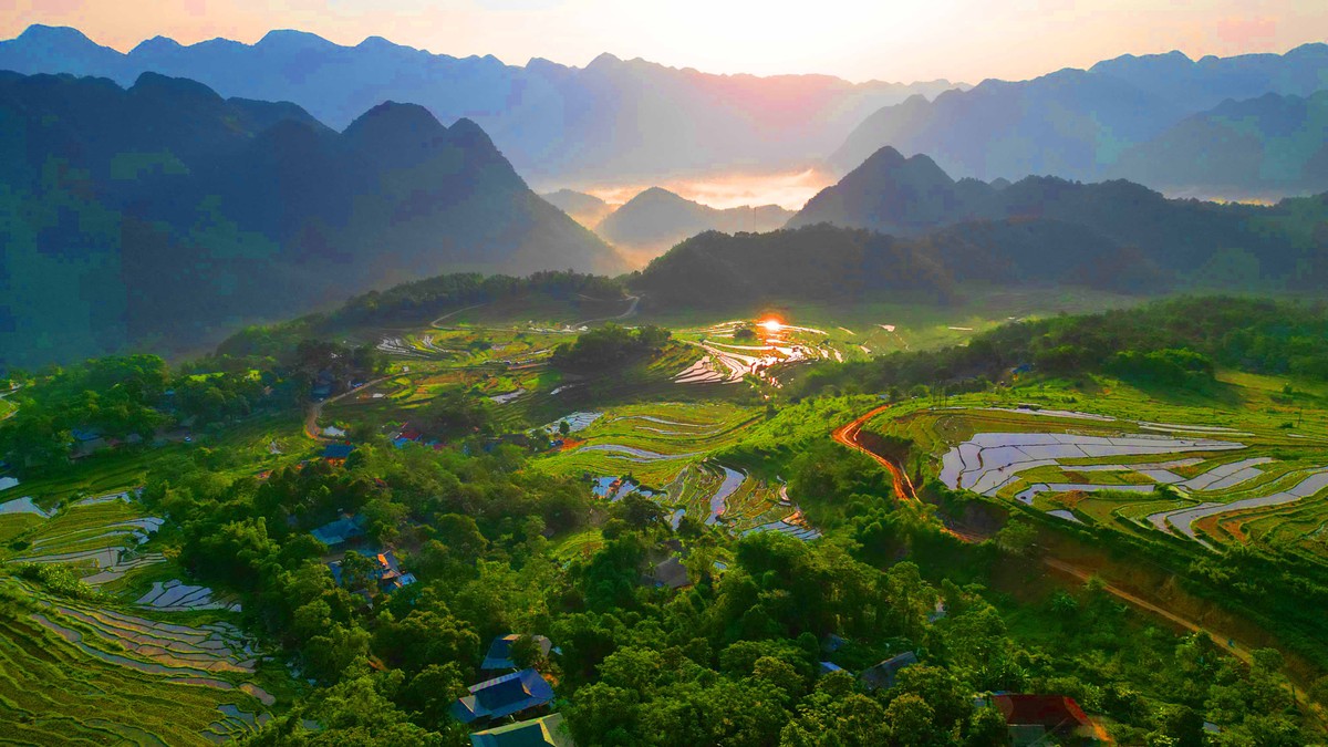 Door to Door Private Car Transfer from Pu Luong to Hue