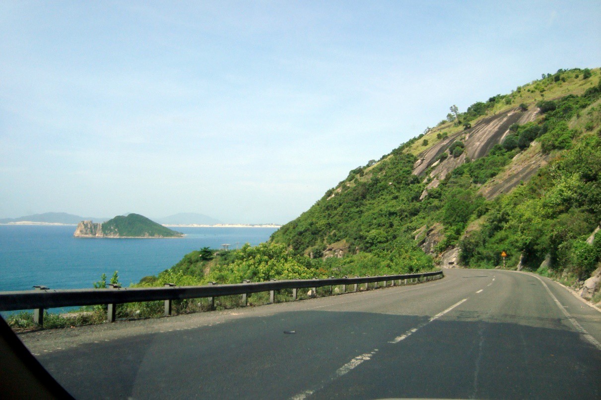 Coastal route from Quy Nhon to Zannier Bai San Ho