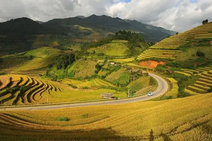 Tu Le valley stop – Sapa to Mu Cang Chai QL32 route