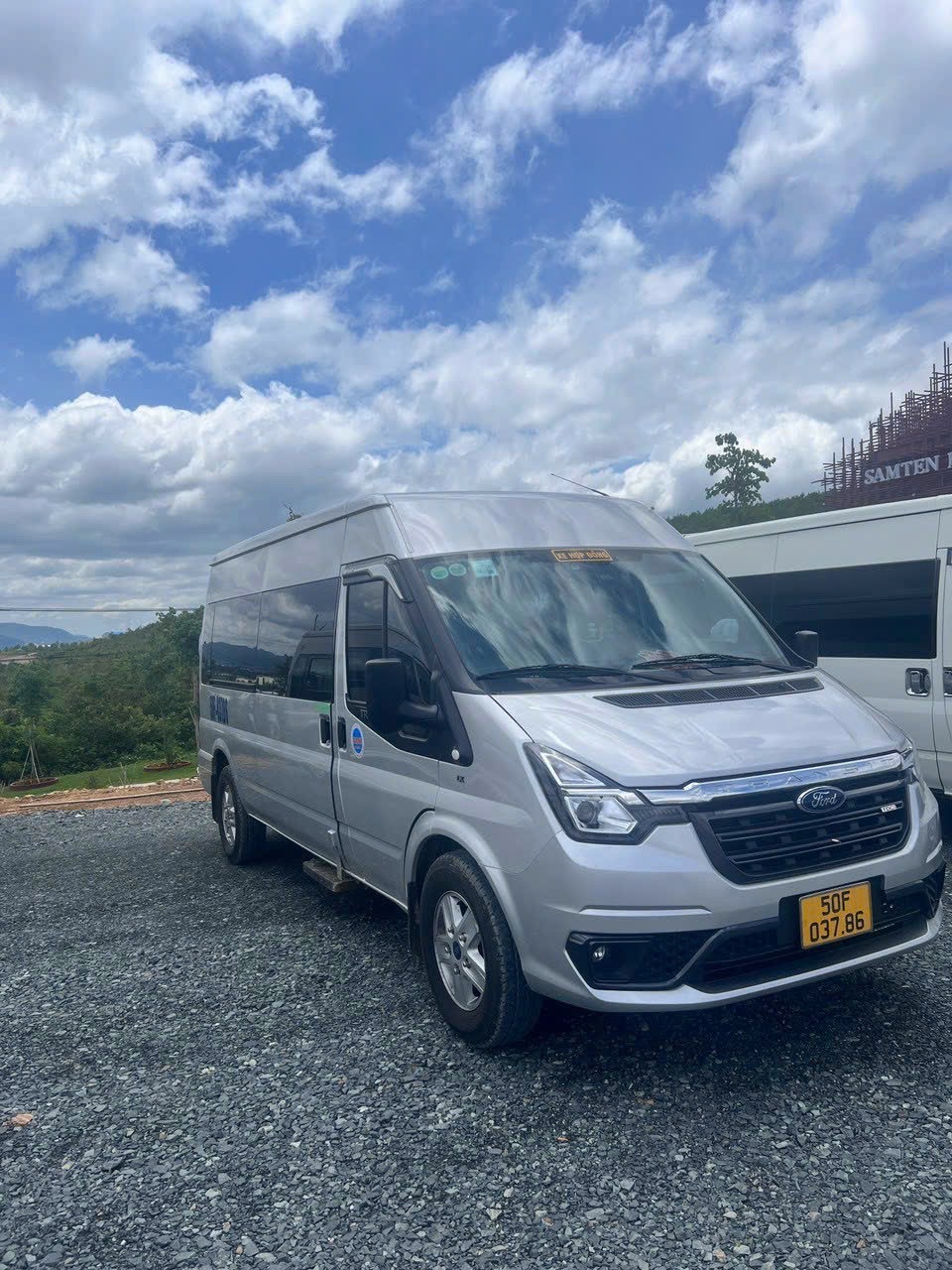 Minivan 16-Seater for Cat Ba to Pu Luong Private Car